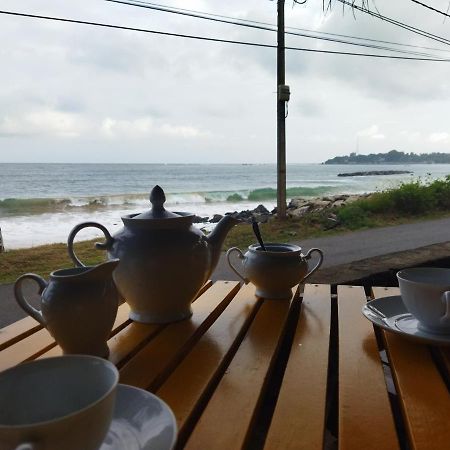 Sunchaser Beach Hotel Tangalle Eksteriør bilde