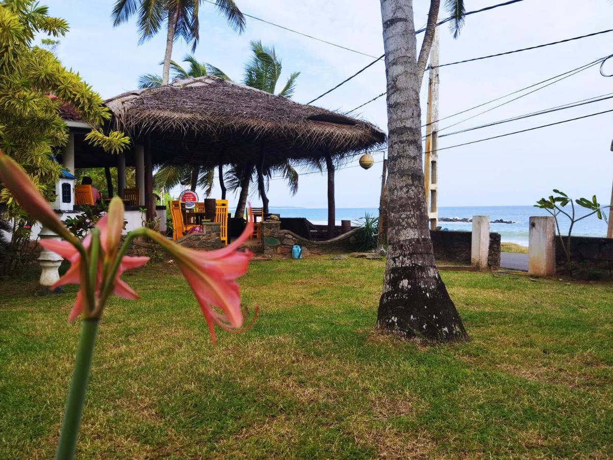 Sunchaser Beach Hotel Tangalle Eksteriør bilde